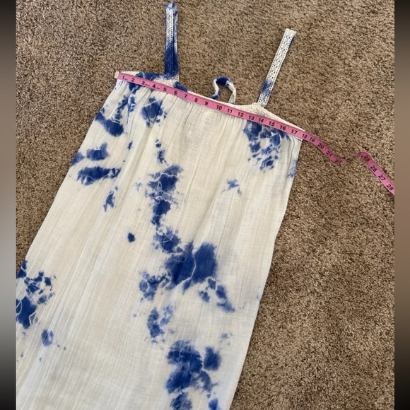 Velvet by Graham & Spencer Blue & White Tie-Dye Maxi Dress size Medium - Picture 10 of 12